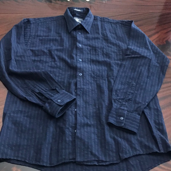 Burberry Other - Burberry Men’s M Long Sleeve Button Down Navy